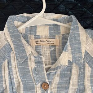 We The Free Light Blue & White Striped Casual Button-Down Shirt